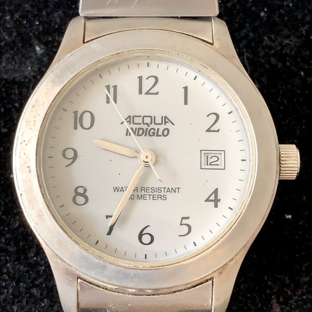 Acqua watch Indiglo Mens Silvertone stretchy guc9”